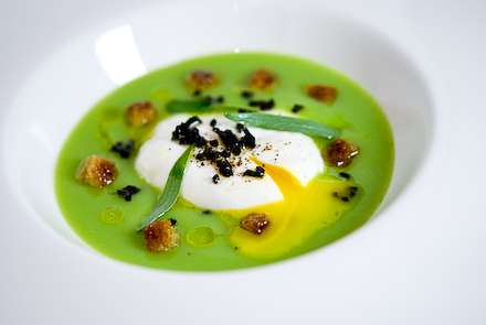 asparagus-soup-with-soft-poached-egg-1