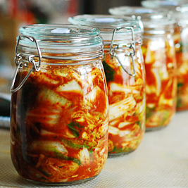 First Kimchi Making Experience (Messy Witchen)
