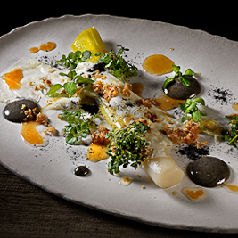 Charred Leeks & White Asparagus, Hazelnuts.. (Fine Dining Lovers)