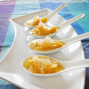 Mango Sago Soup with Pomelo