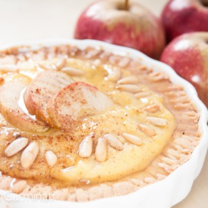 Mini apple custard tart with pine nuts (no refined sugar).